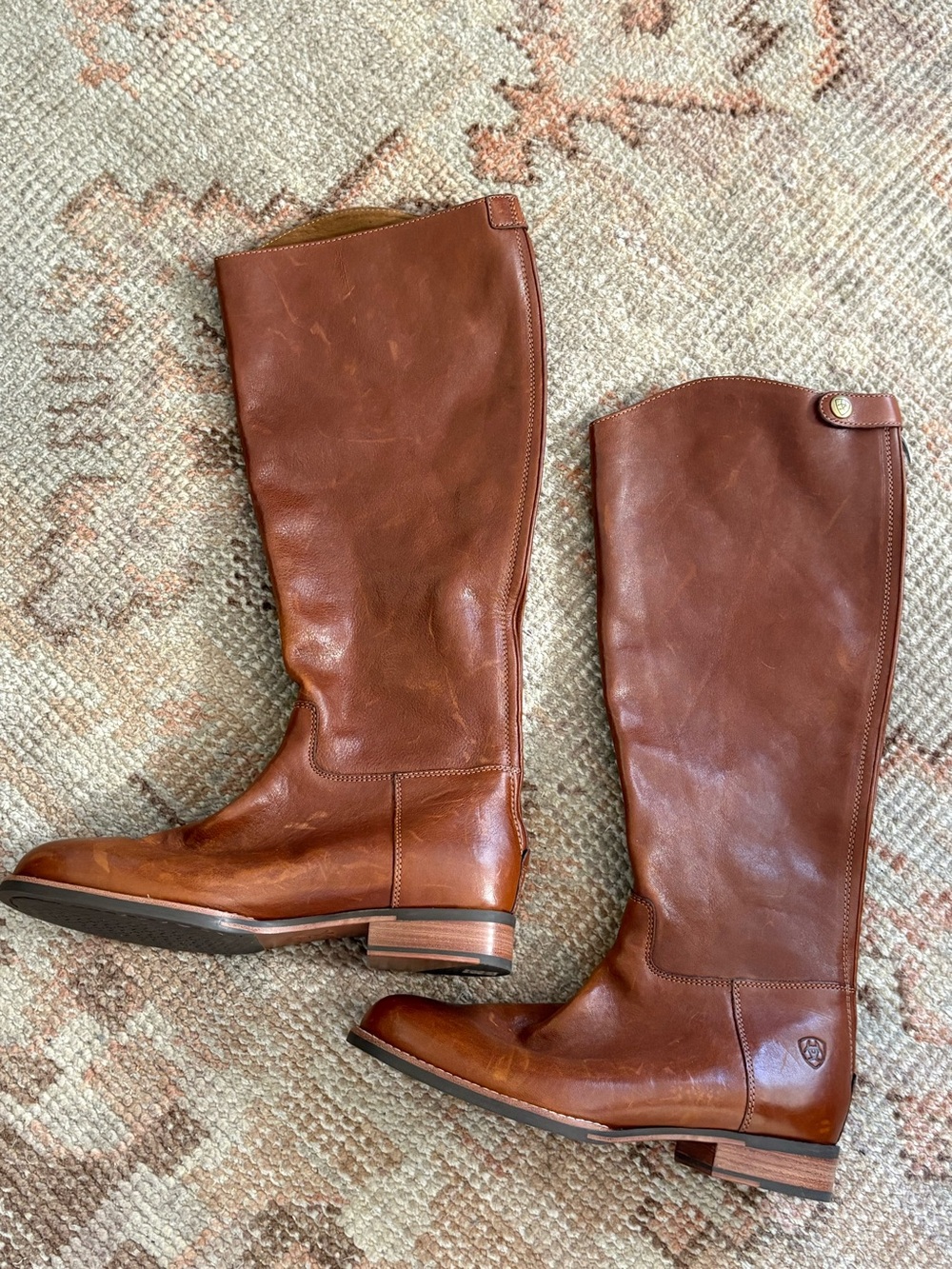 New Ariat Chestnut Brown  Leather Riding Boots